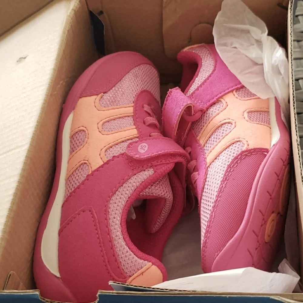 Girl Stride Rite Sneakers